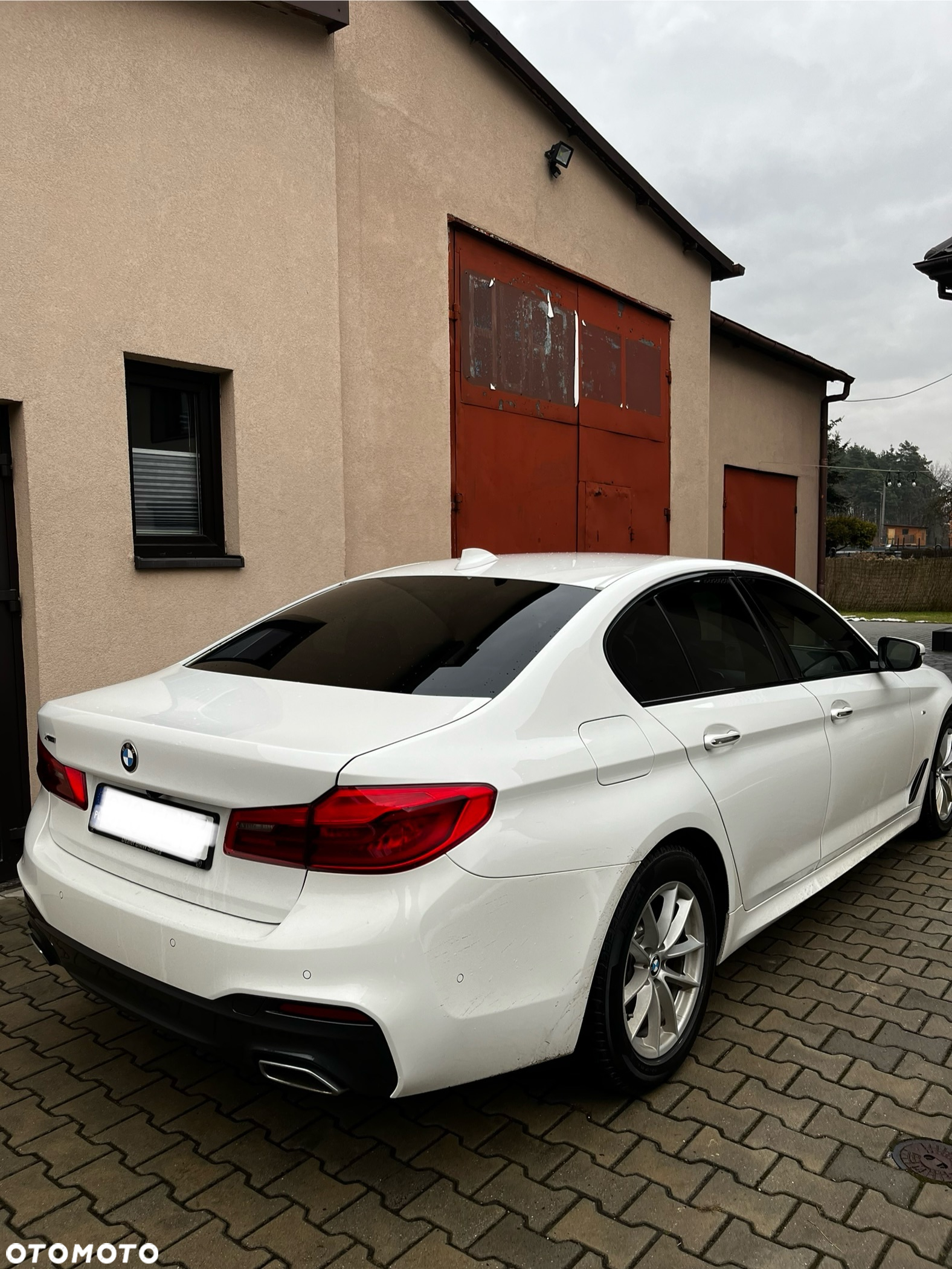 BMW Seria 5 520d M Sport - 12
