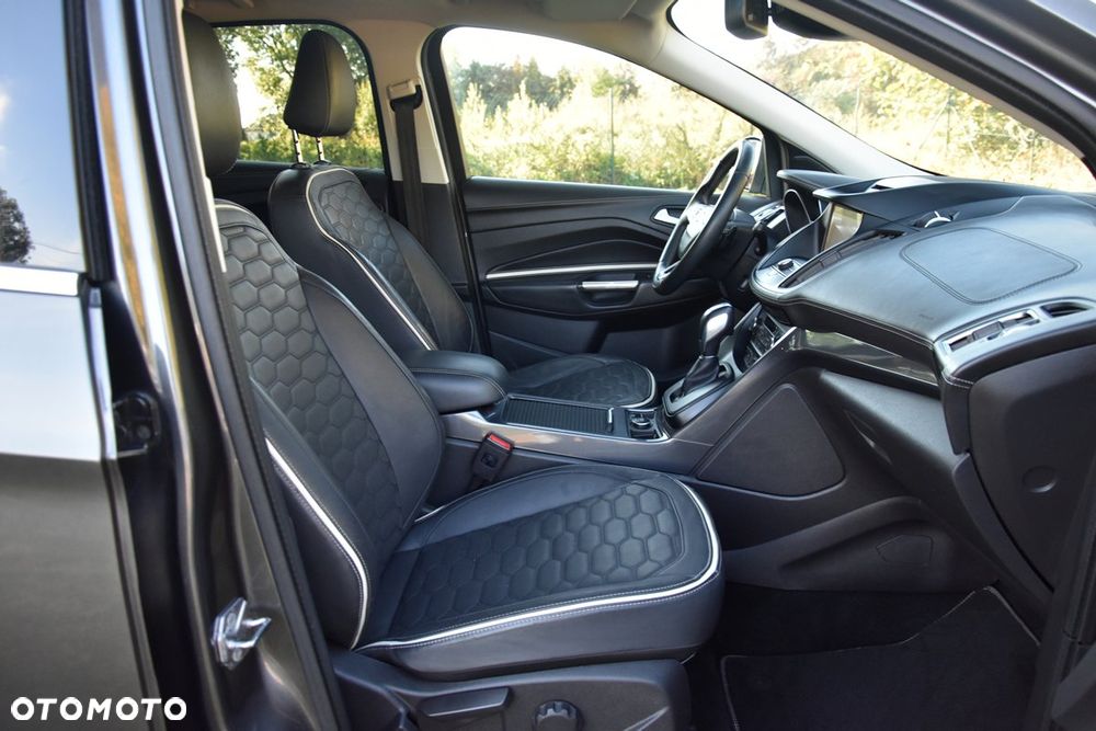Ford Kuga 2.0 TDCi 4x4 Vignale - 26