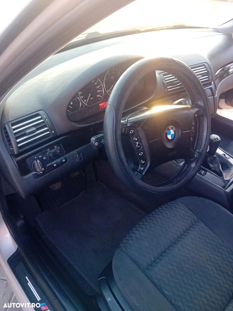 BMW Seria 3 316i - 13