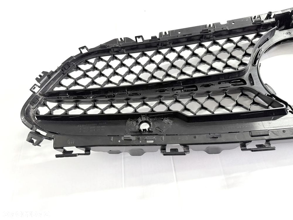 ATRAPA GRILL Mercedes W257 C257 CLS Lift - AMG - 14