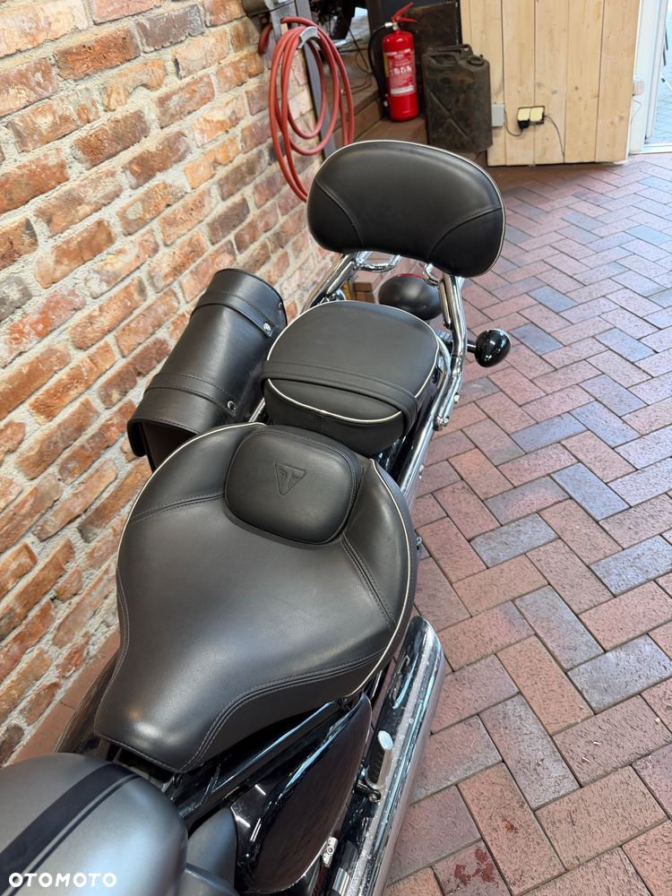 Triumph Speedmaster - 15