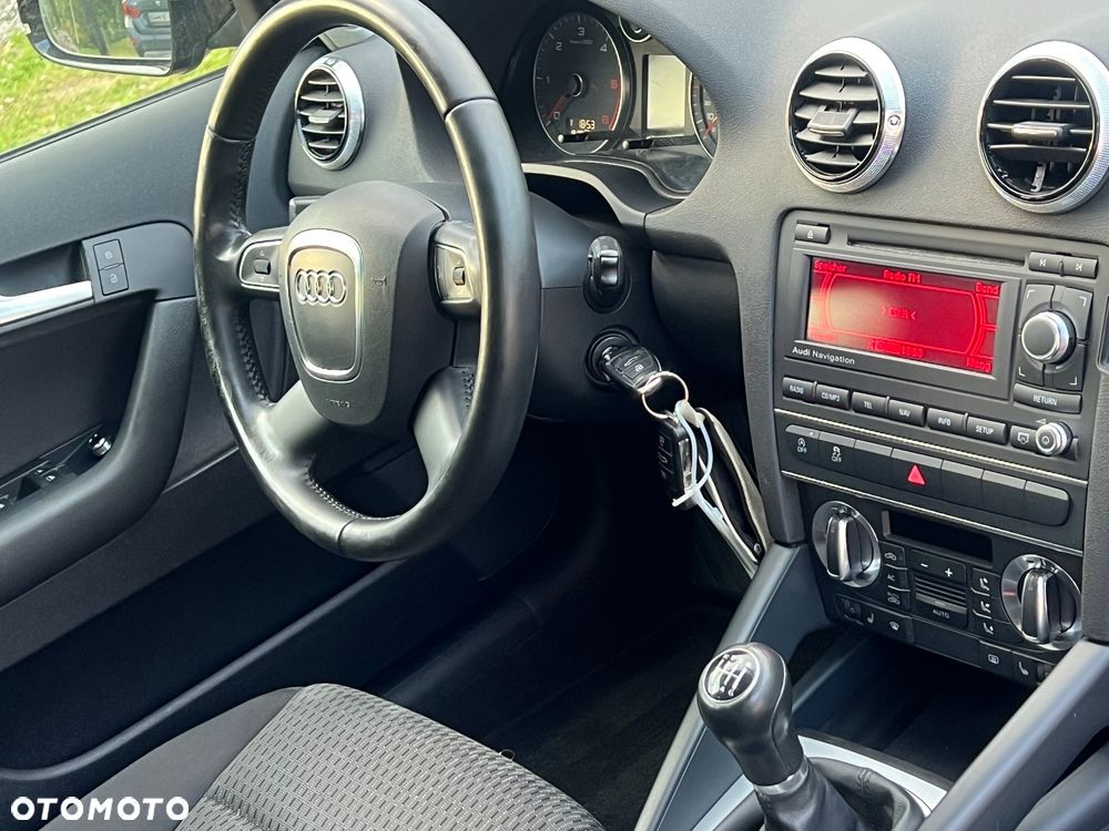 Audi A3 Sportback 2.0 TDI DPF S line Sportpaket - 23