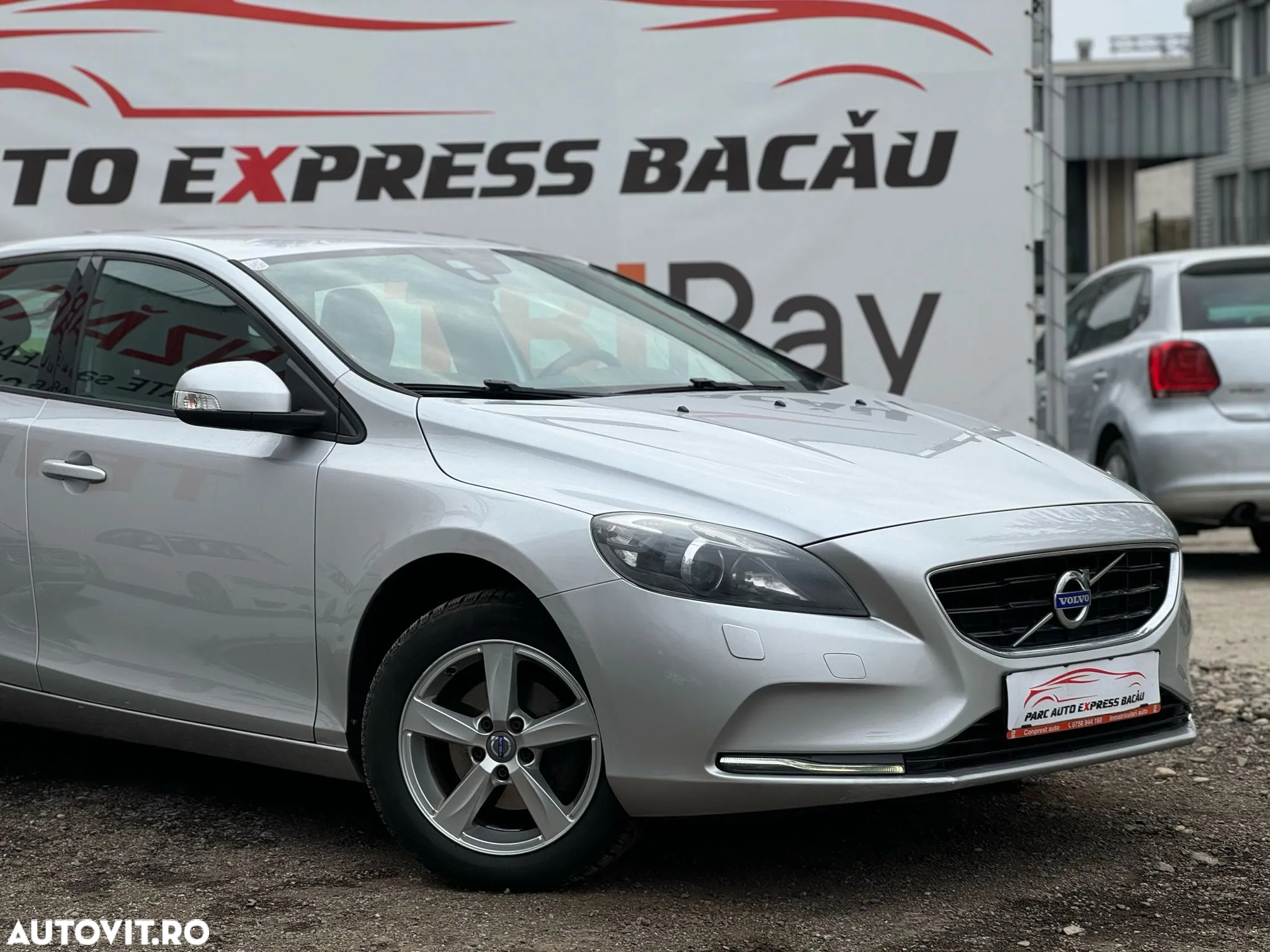 Volvo V40 D2 - 12