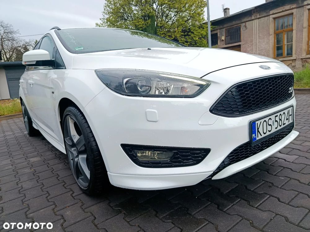 Ford Focus 1.5 EcoBoost STart-Stopp-System ST-LINE - 11