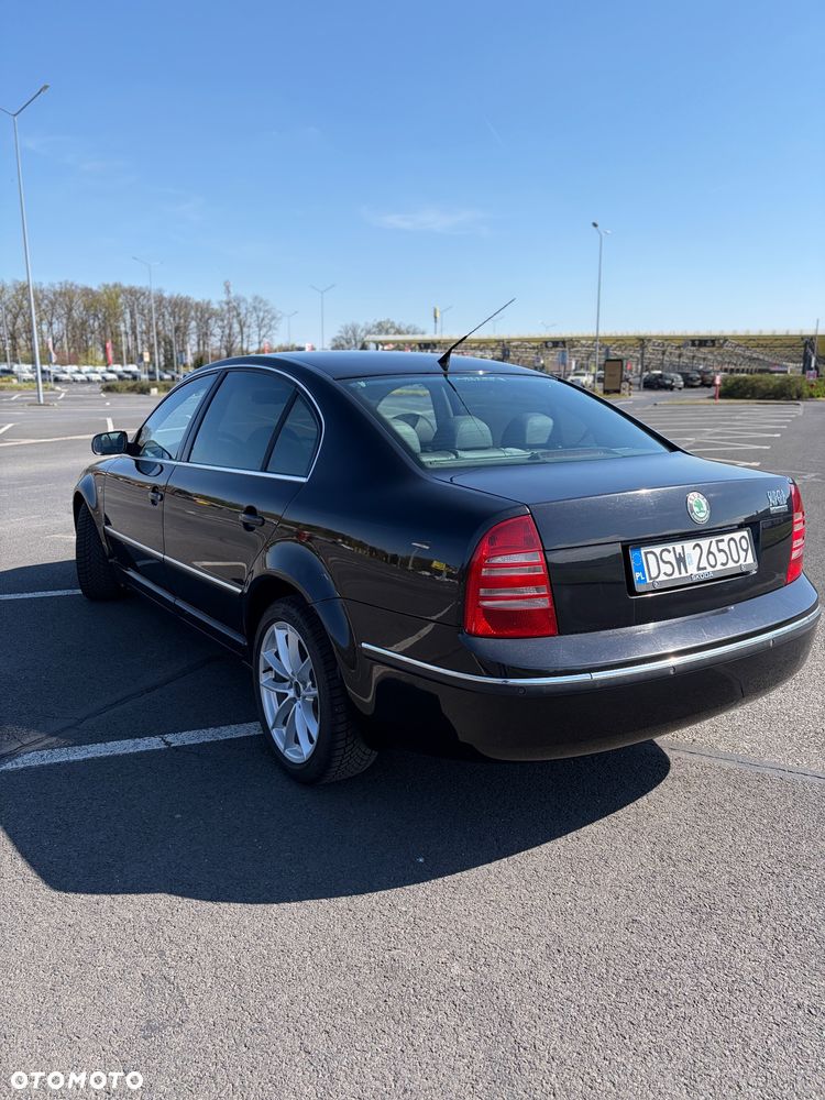 Skoda Superb 1.8T Platinum - 7
