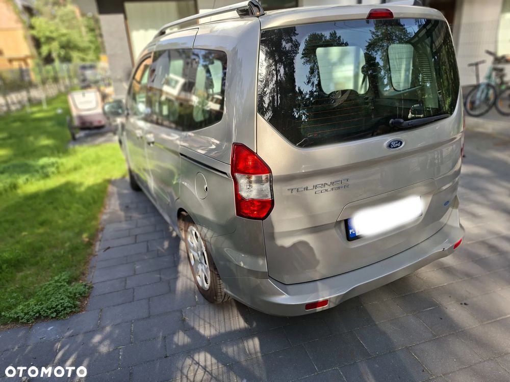 Ford Tourneo Courier 1.5 TDCi Trend - 9