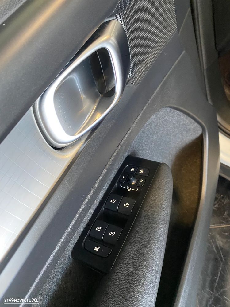 Volvo XC 40 1.5 T4 PHEV Inscription Expression - 27