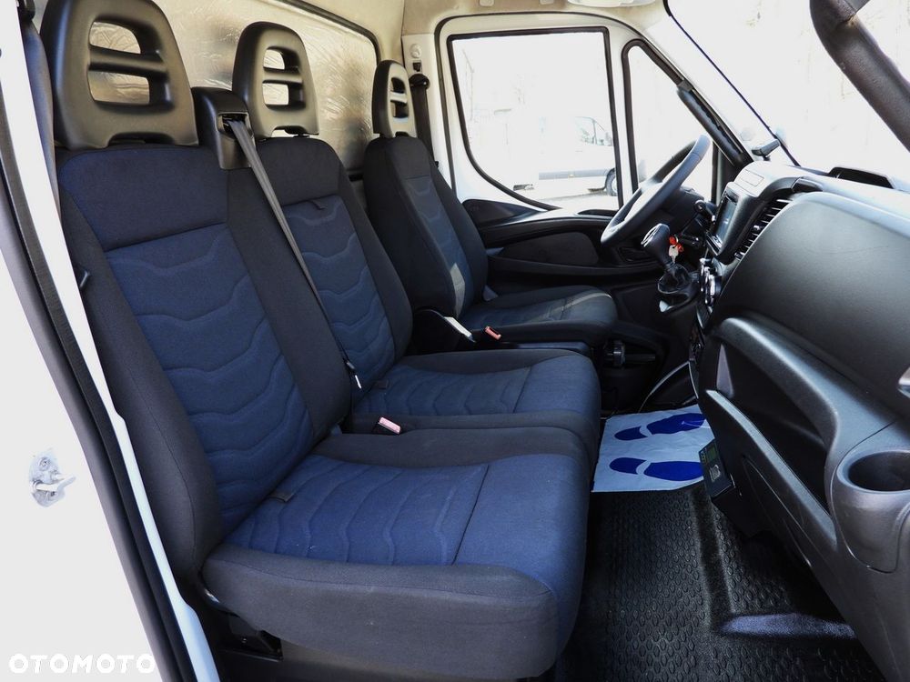 Iveco DAILY CHŁODNIA KONTENER -10*C WINDA 9 PALET ZASILANIE 230V TEMPOMAT PNEUMATYKA AUTOMAT HI-MATIC BLIŹNIACZE KOŁA KLIMATYZACJA  170KM - 40