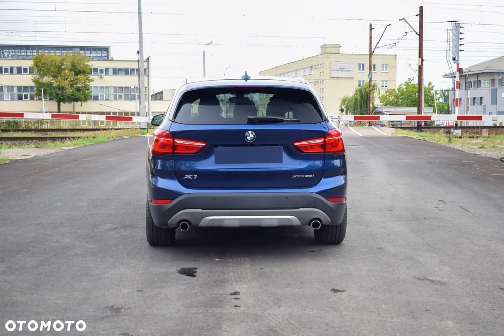 BMW X1 - 12