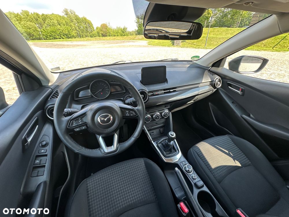 Mazda 2 - 17