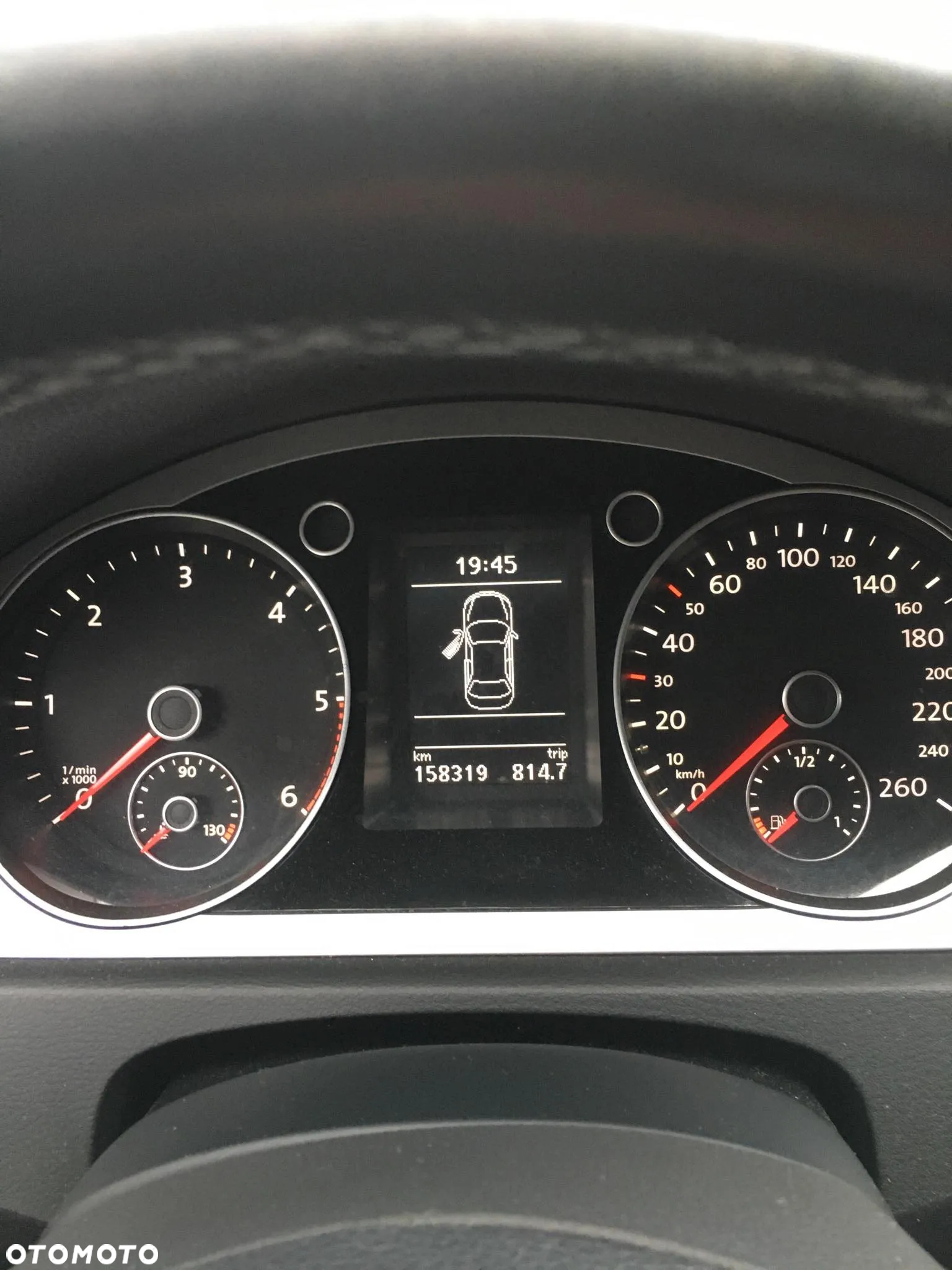 Volkswagen Passat 1.6 TDI Comfortline - 13