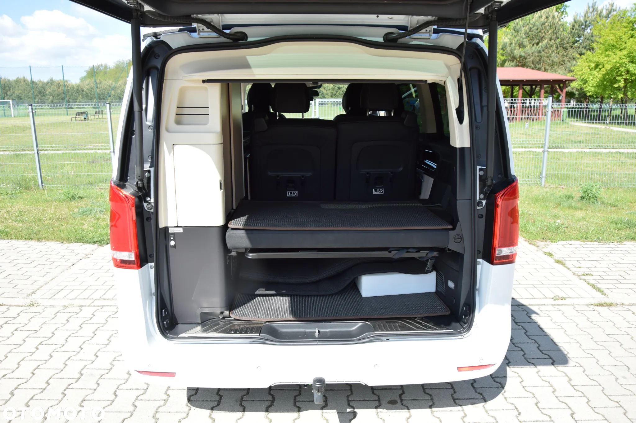 Mercedes-Benz Klasa V 300 d 4-Matic Avantgarde 9G-Tronic (d³ugi) - 12