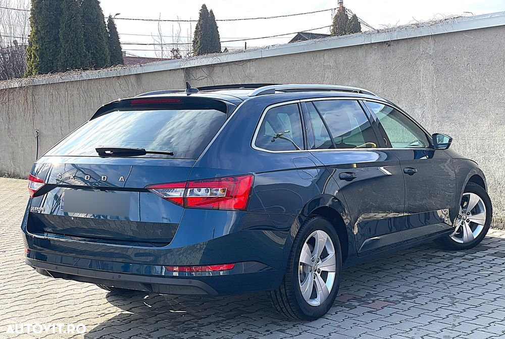 Skoda Superb 2.0 TDI DSG Style - 2