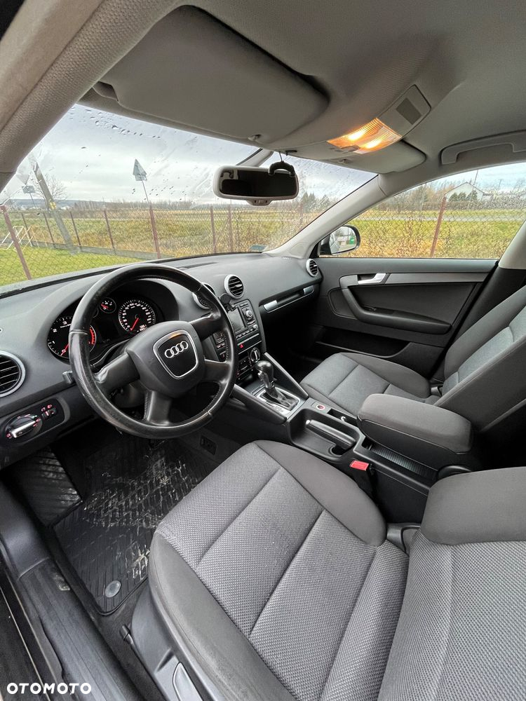Audi A3 1.6 TDI Sportback S tronic Ambition - 9