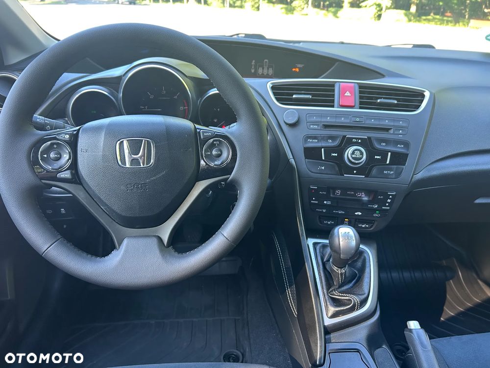 Honda Civic 1.6 i-DTEC Comfort Black Edition - 26