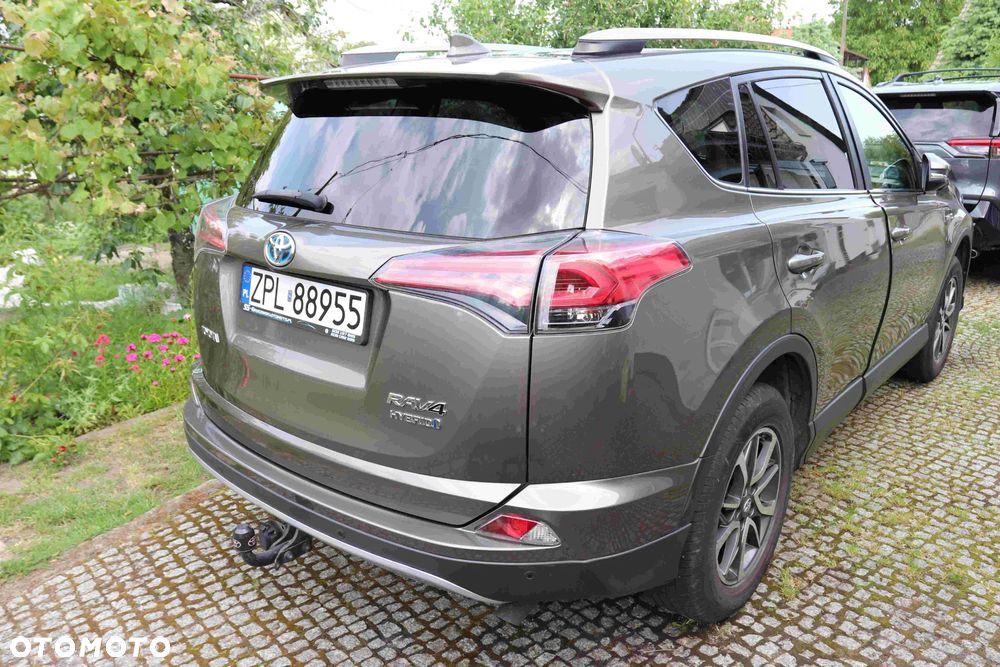 Toyota RAV4 - 9