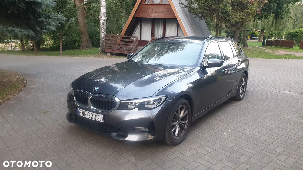 BMW Seria 3 320d Sport Line