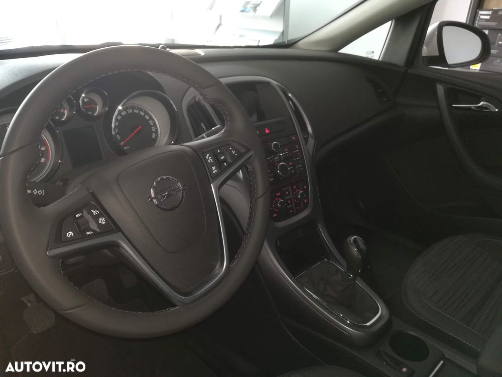 Opel Astra 1.4 Turbo ECOTEC Enjoy - 3
