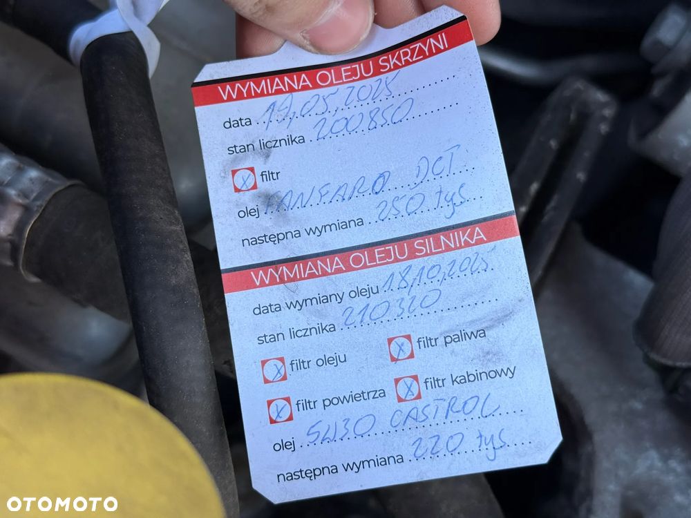 Renault Espace 1.6 dCi Energy Initiale Paris EDC 7os - 37