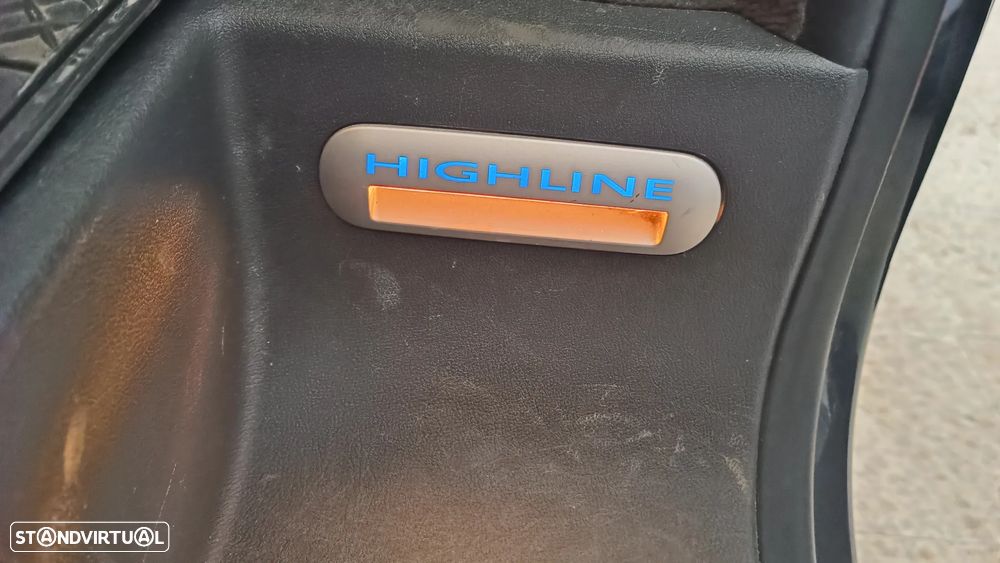 VW Multivan 2.5 TDi Highline - 12