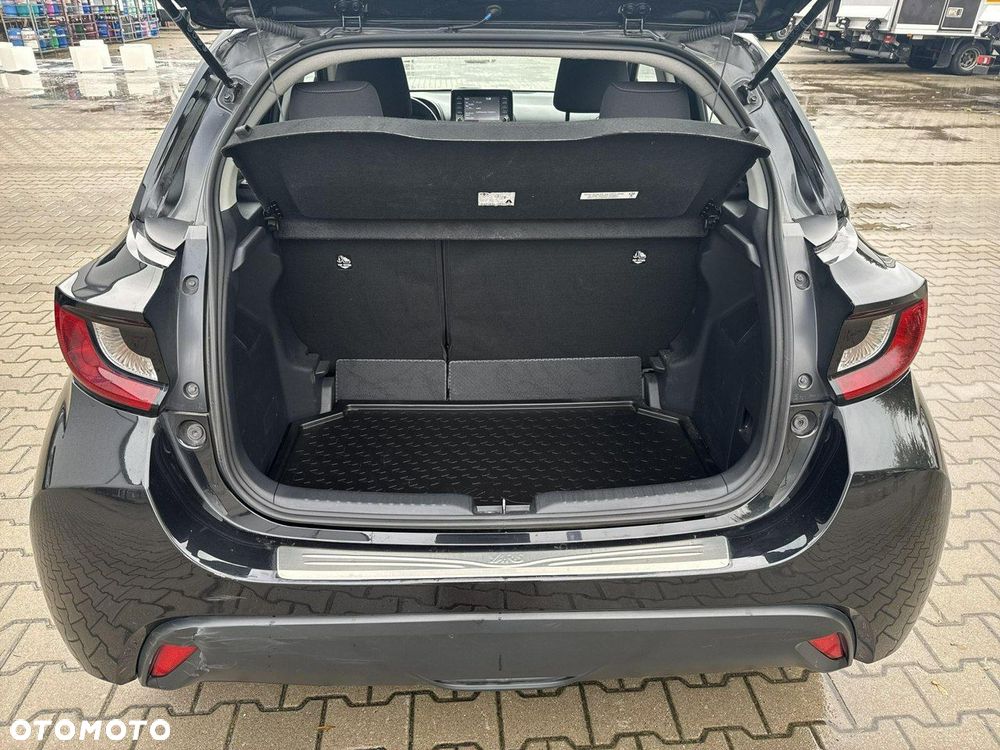 Toyota Yaris - 16