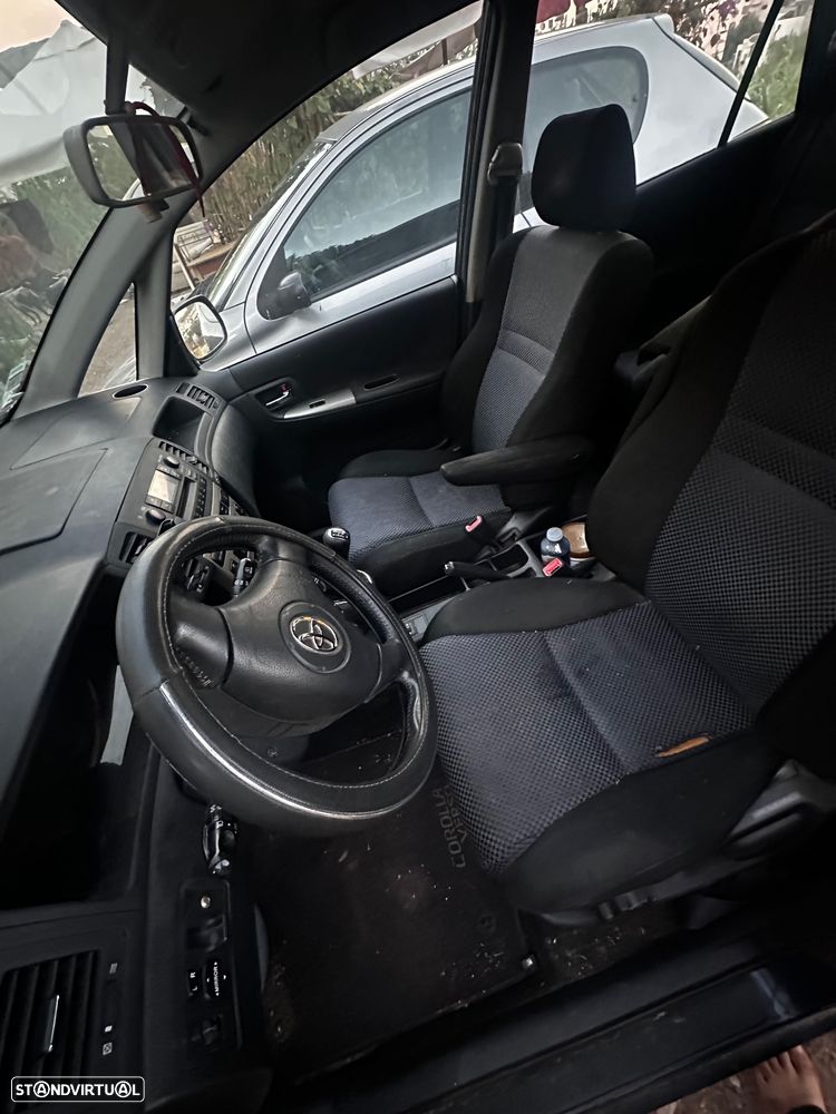 Toyota Corolla Verso 1.6 Sol - 4