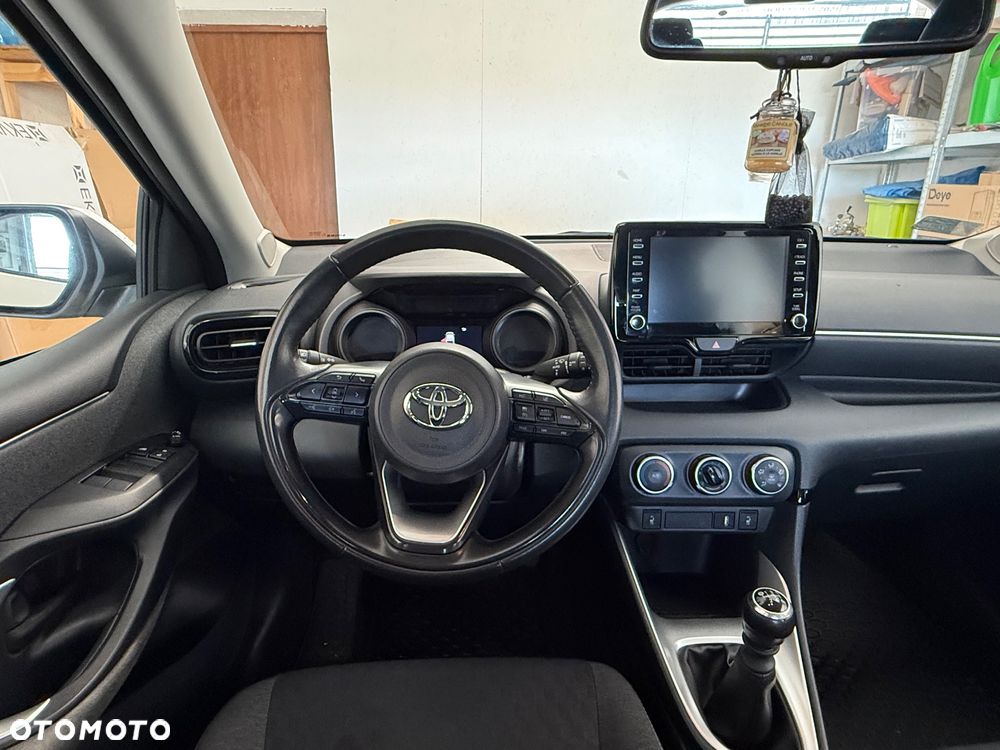 Toyota Yaris - 8