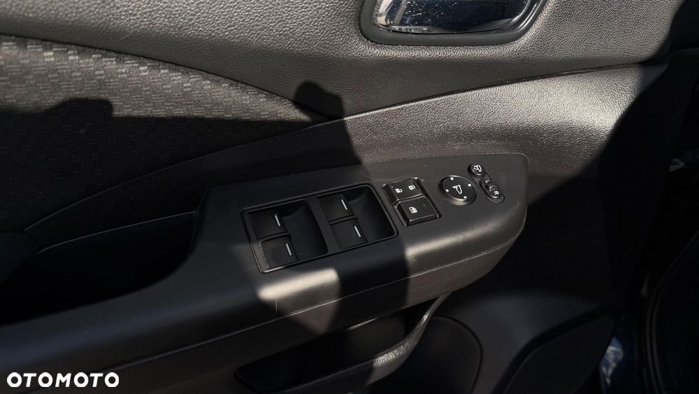 Honda CR-V 2.0i-VTEC 4WD Automatik S - 24