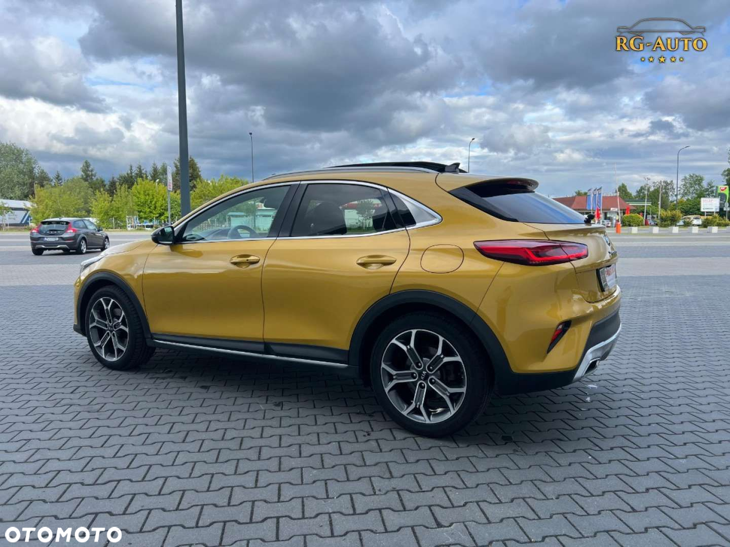 Kia XCeed - 11