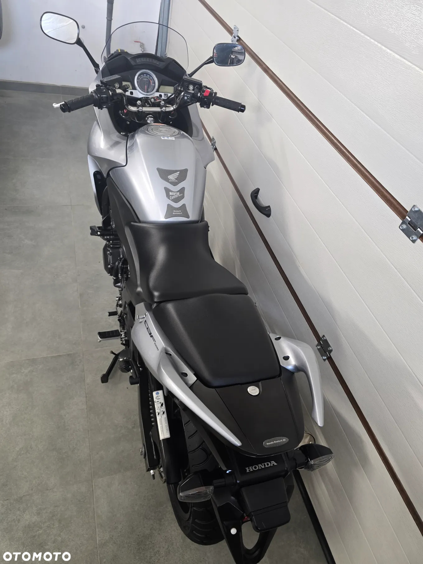 Honda CBF - 19
