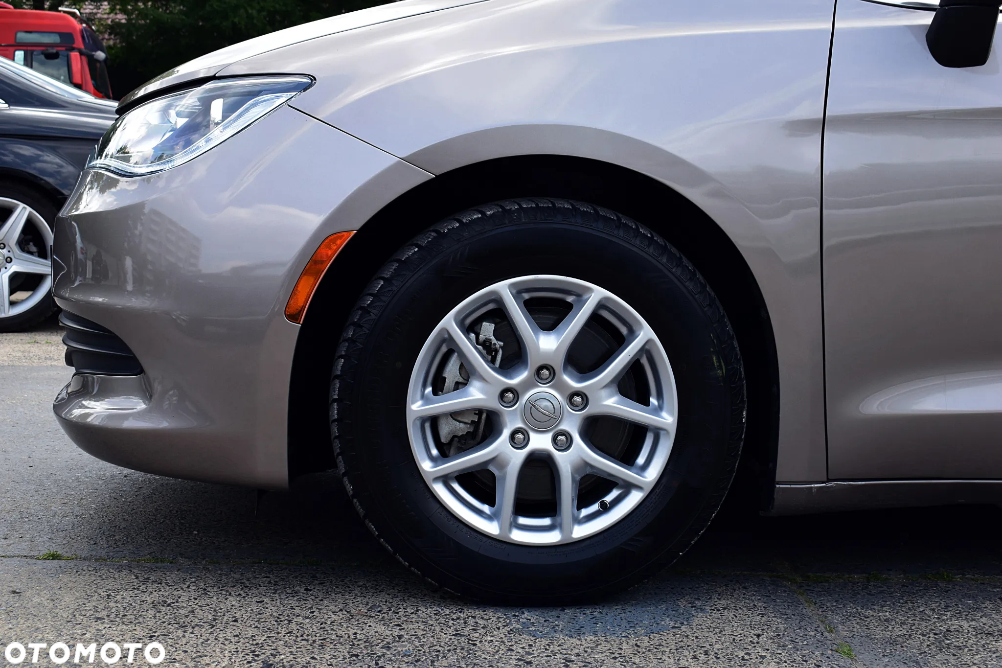 Chrysler Pacifica - 20