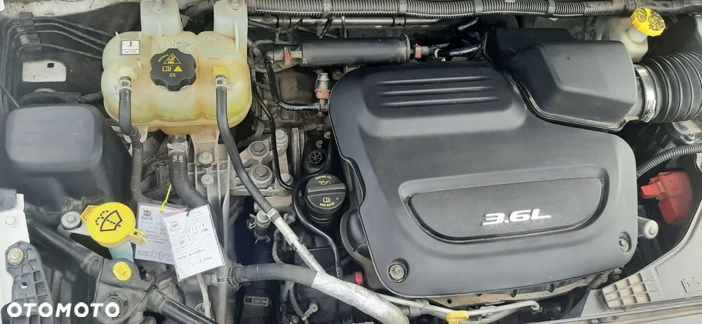 Chrysler Pacifica - 21