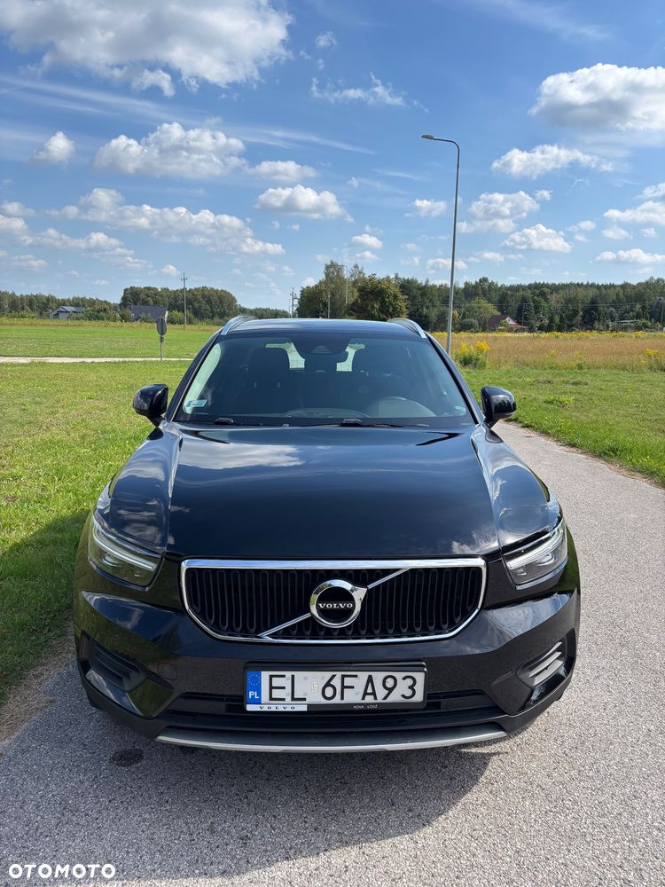 Volvo XC 40 T3 Momentum Pro - 1