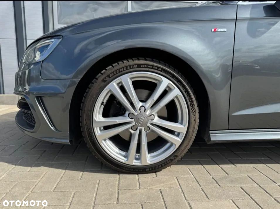 Audi A3 Sportback 2.0 TDI (clean diesel) quattro S tronic S line Sportpaket - 9