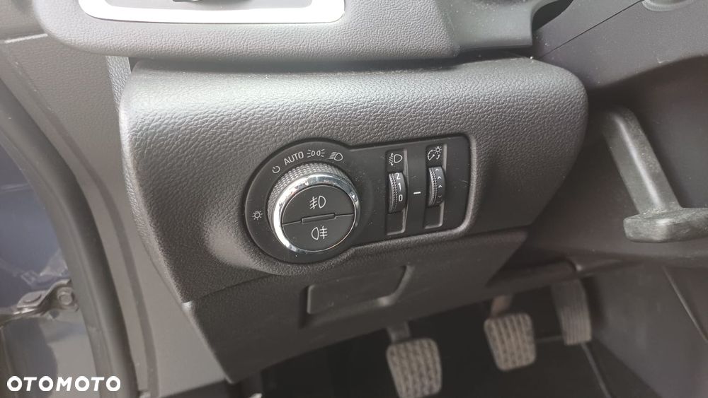 Opel Astra 1.6 Edition Sport - 21