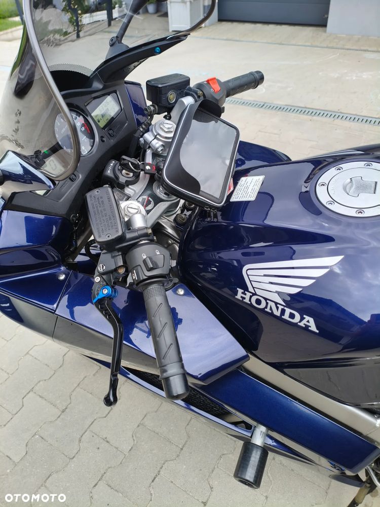 Honda VFR - 7
