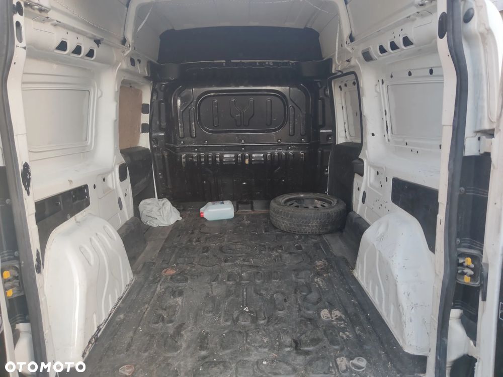 Fiat Doblo XL - 8