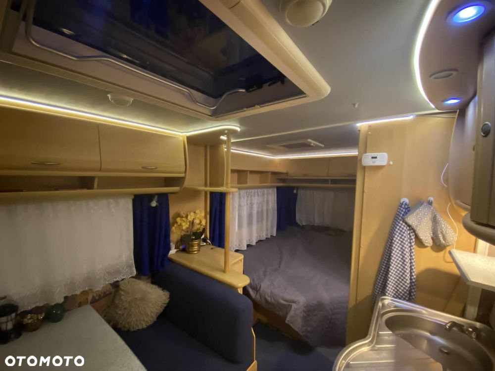 Dethleffs Camper - 14