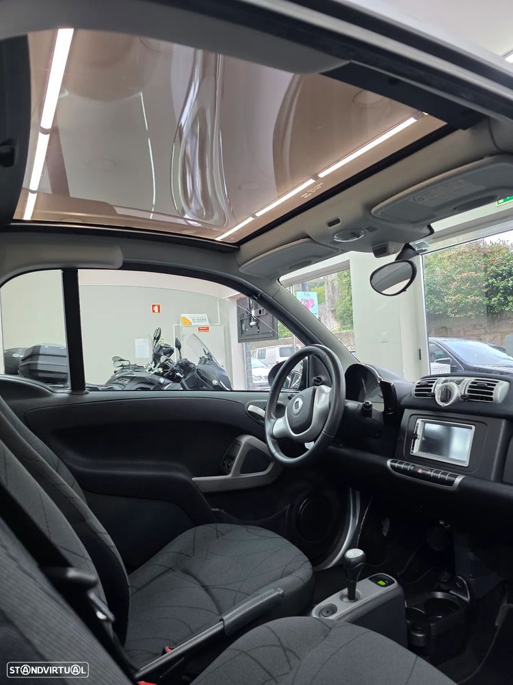 Smart ForTwo Coupé 1.0 mhd Passion 71 Softouch - 13