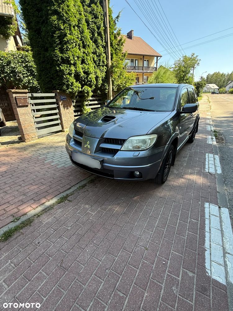Mitsubishi Outlander 2.0 Turbo 4WD - 11