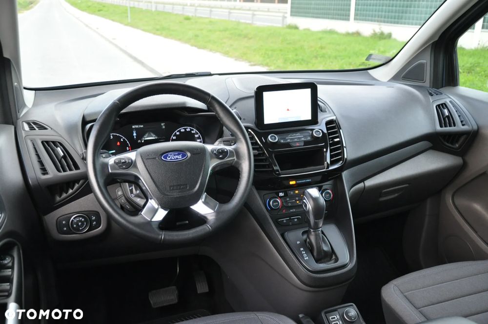 Ford Tourneo Connect Grand - 36