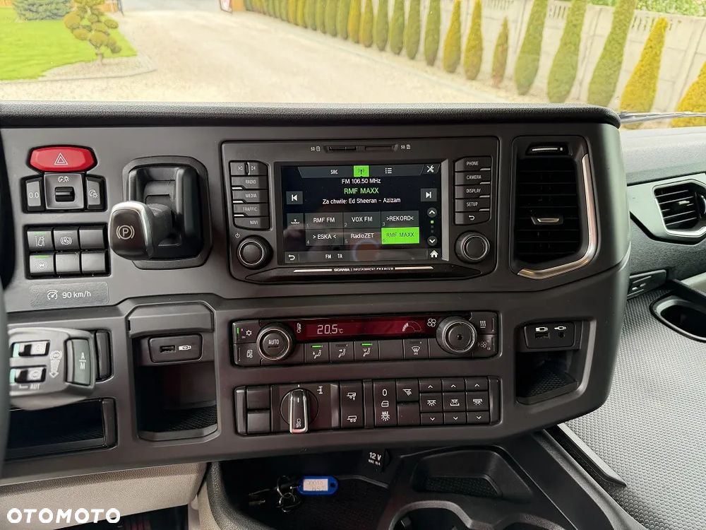 Scania R 450 / STANDARD / 21-22R./ SALON / RETARDER / MOCNO DOPOSAŻONA / FULL LED / VIRTUAL / STAN FABRYCZNY / SALON POLSKA / - 27