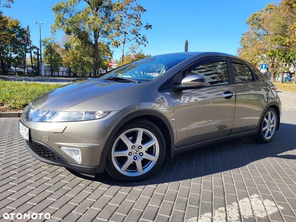 Honda Civic 1.8 Comfort - 3