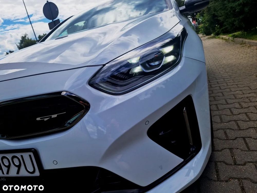 Kia ProCeed 1.6 T-GDI GT DCT - 13