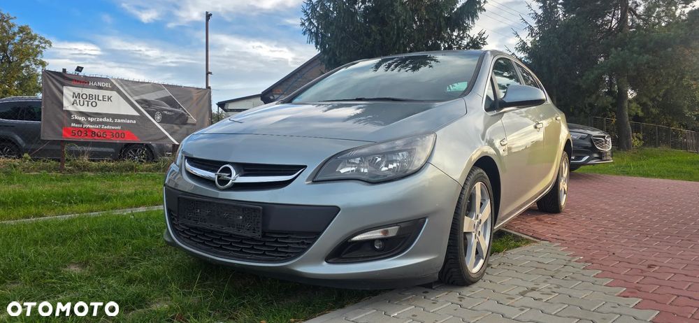 Opel Astra 2014 photo 3