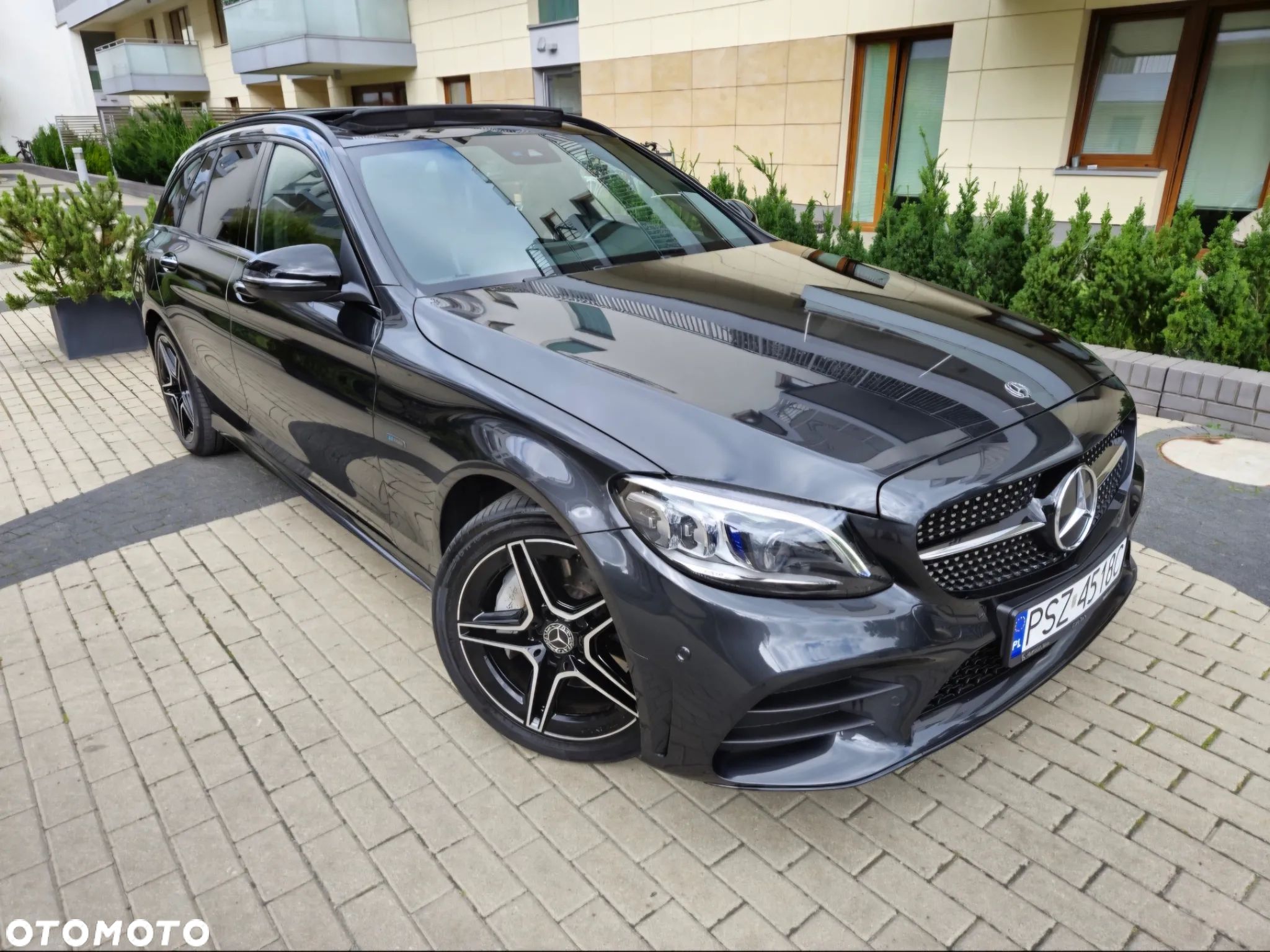Mercedes-Benz Klasa C 300 e T 9G-TRONIC AMG Line - 1