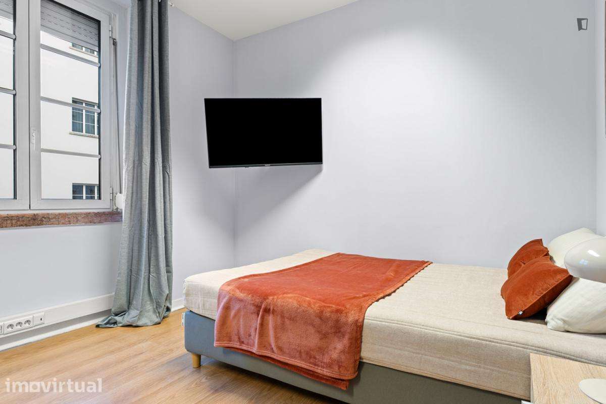 Quarto - localizado em Marquês de Pombal Lisbon - Grande imagem: 4/29
