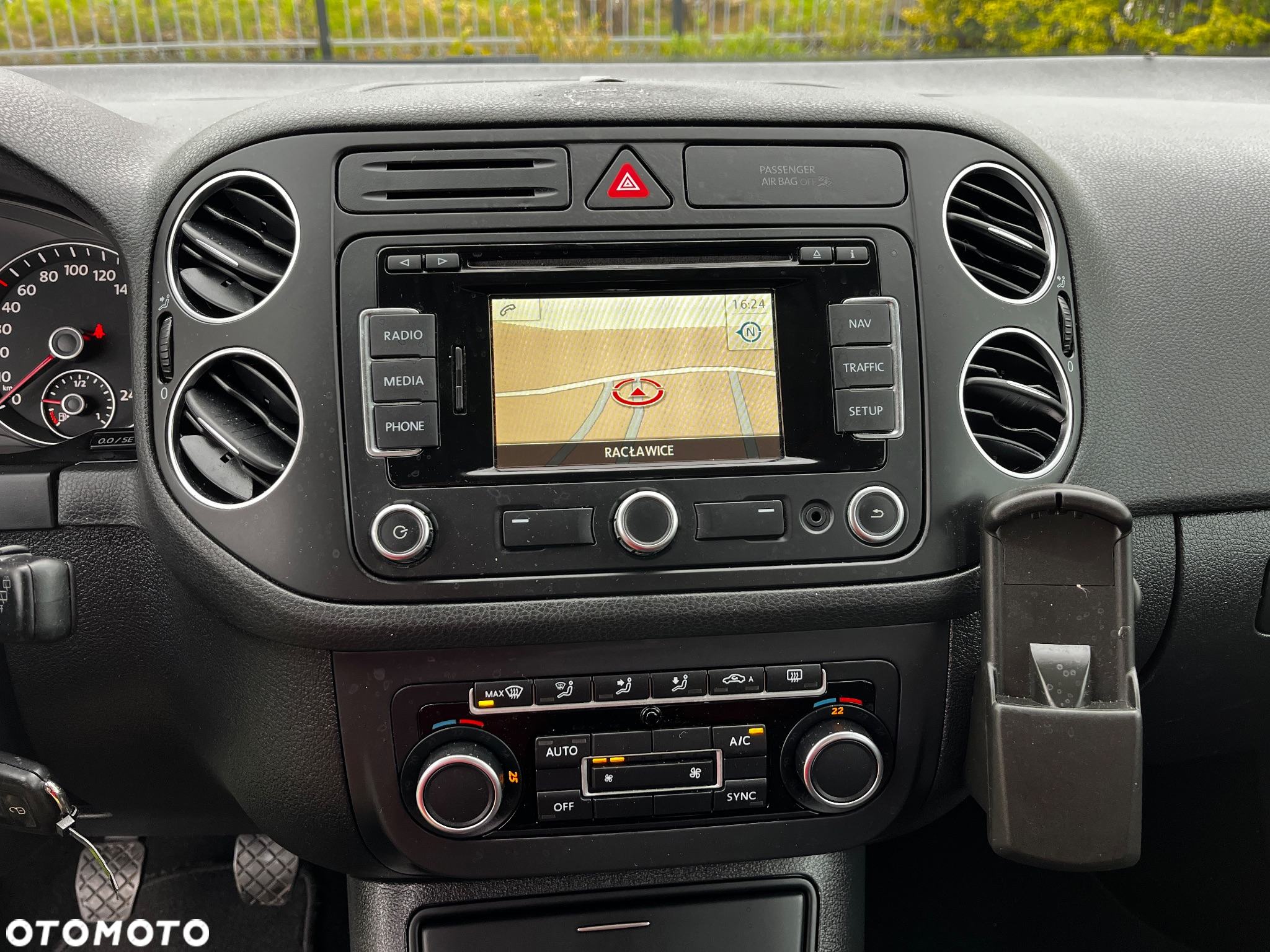 Volkswagen Golf Plus 1.6 TDI BlueMot Comfortline - 12