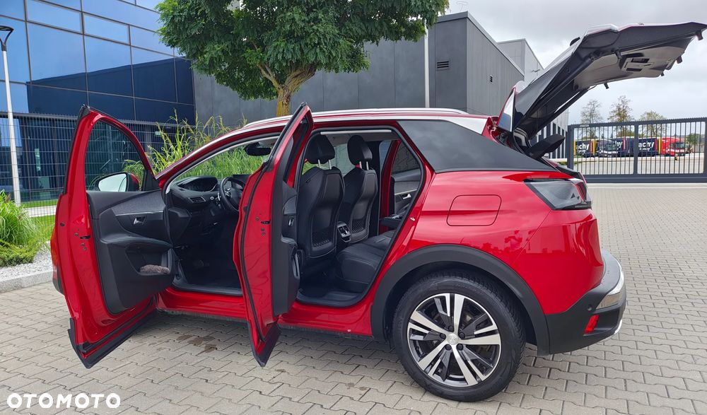 Peugeot 3008 1.6 PureTech Hybrid PHEV Allure Pack S&S EAT8 - 17