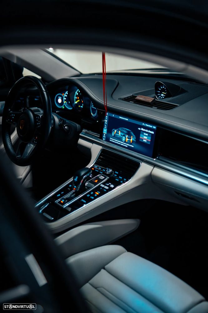 Porsche Panamera Sport Turismo - 8